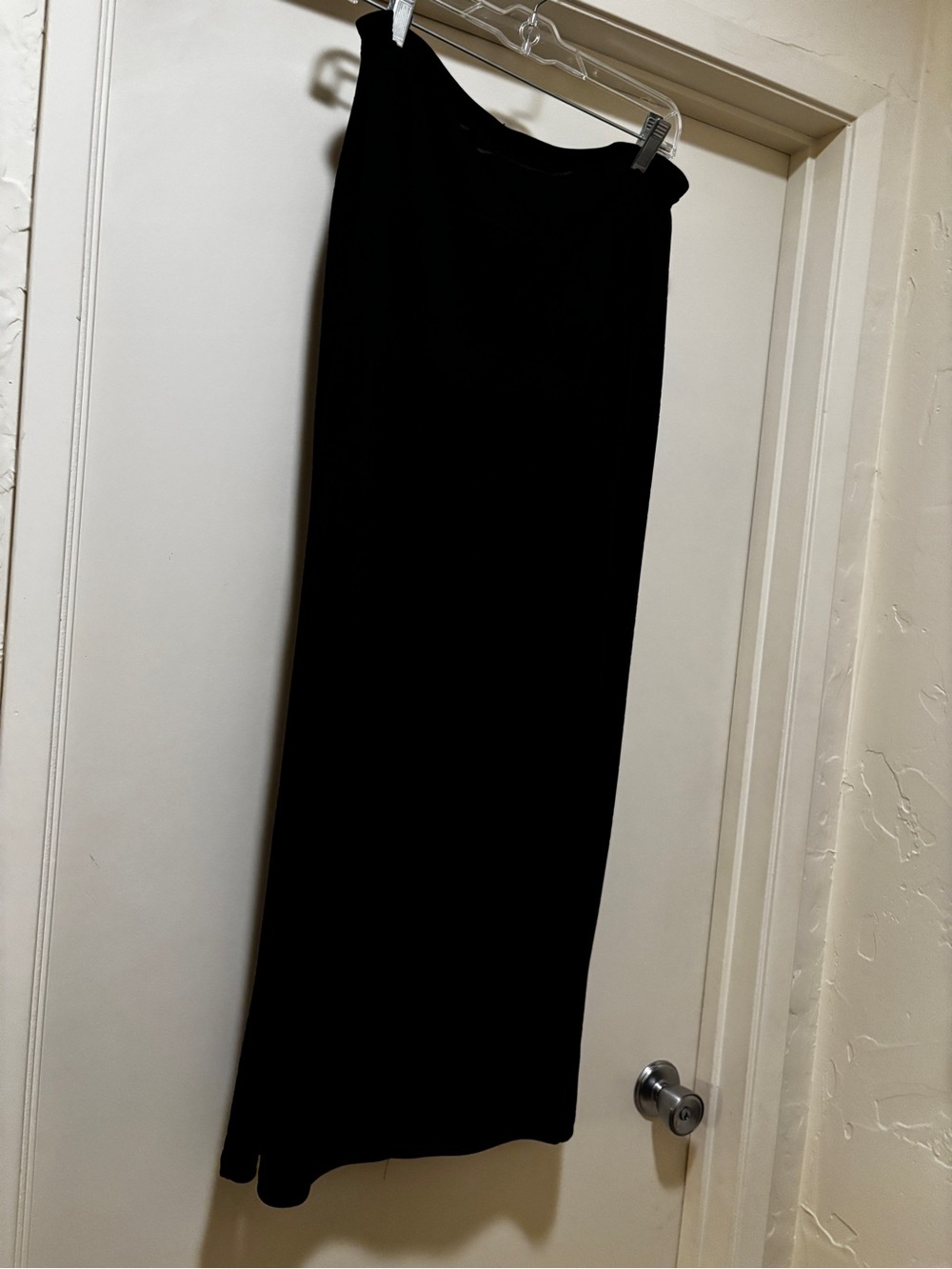 Josephine Chaus Black Maxi Skirt - Sleek Long Silhouette